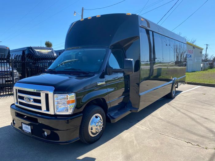 Black party bus – Pueblo party bus rental